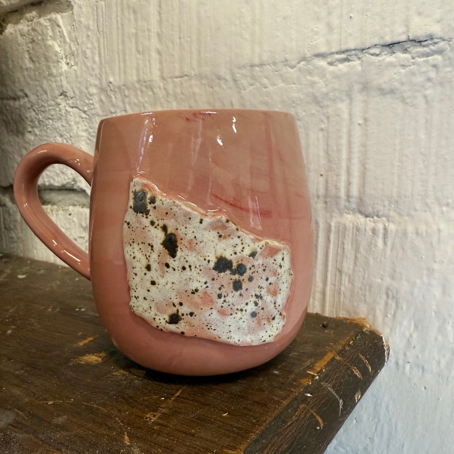 Bornholmerkop - lyserød med lyserød granit Bornholm venstre vendt hank