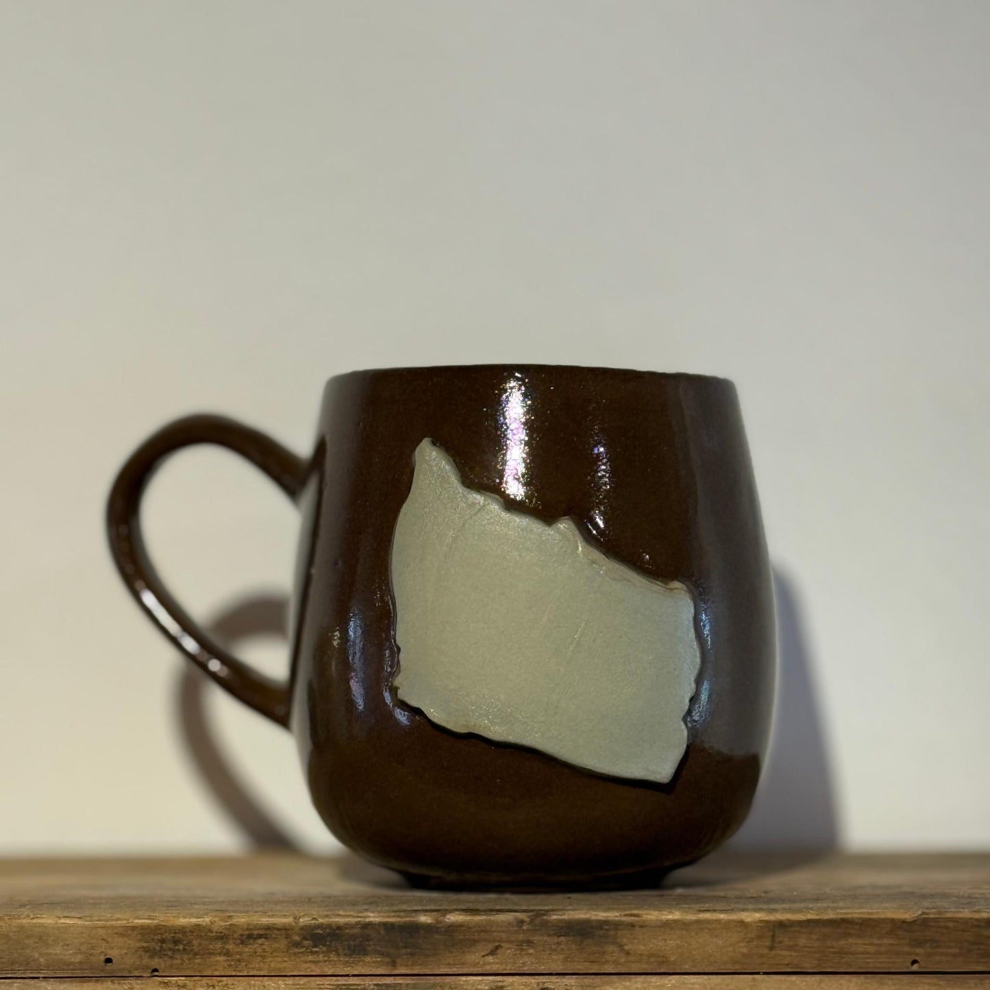 Bornholmerkop - Mørkebrun med grøn Bornholm venstre vendt hank