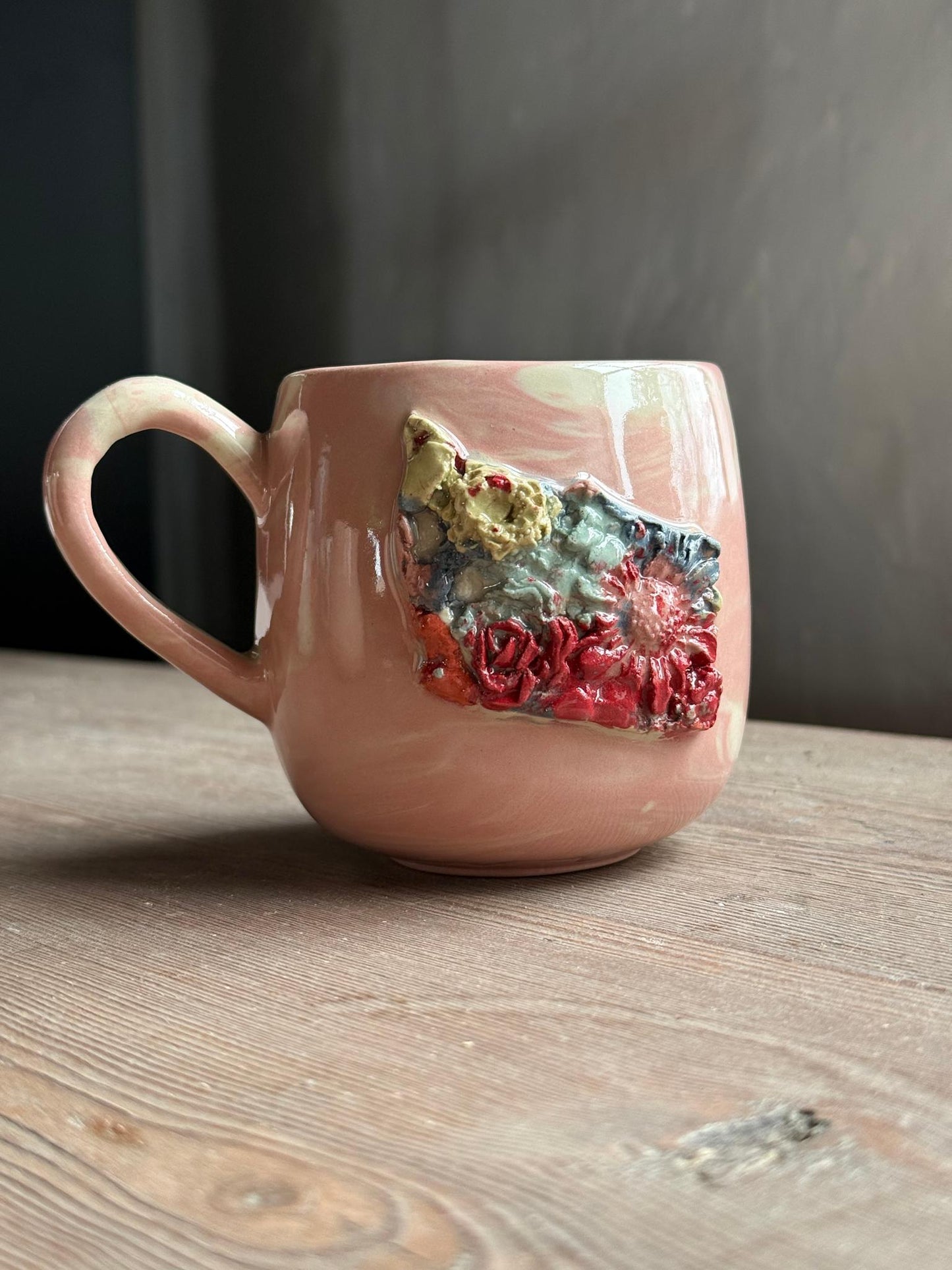 Bornholmerkop blomster - lyserød swirl venstre vendt hank